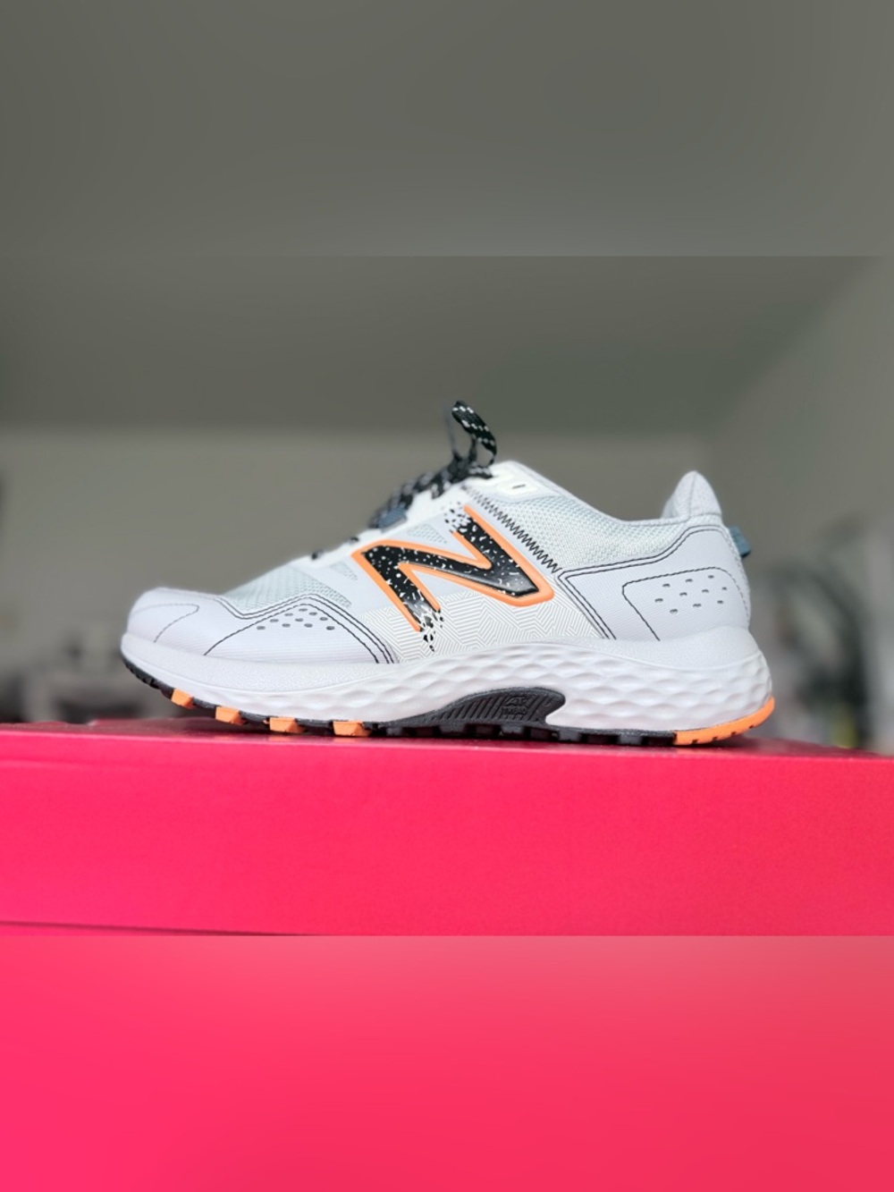 New Balance 410 v8 Men's Sneakers. 4E extra XLarge 8 WIDE Grey Orange